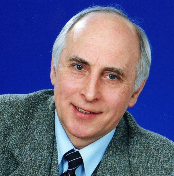 В приоритете технари.