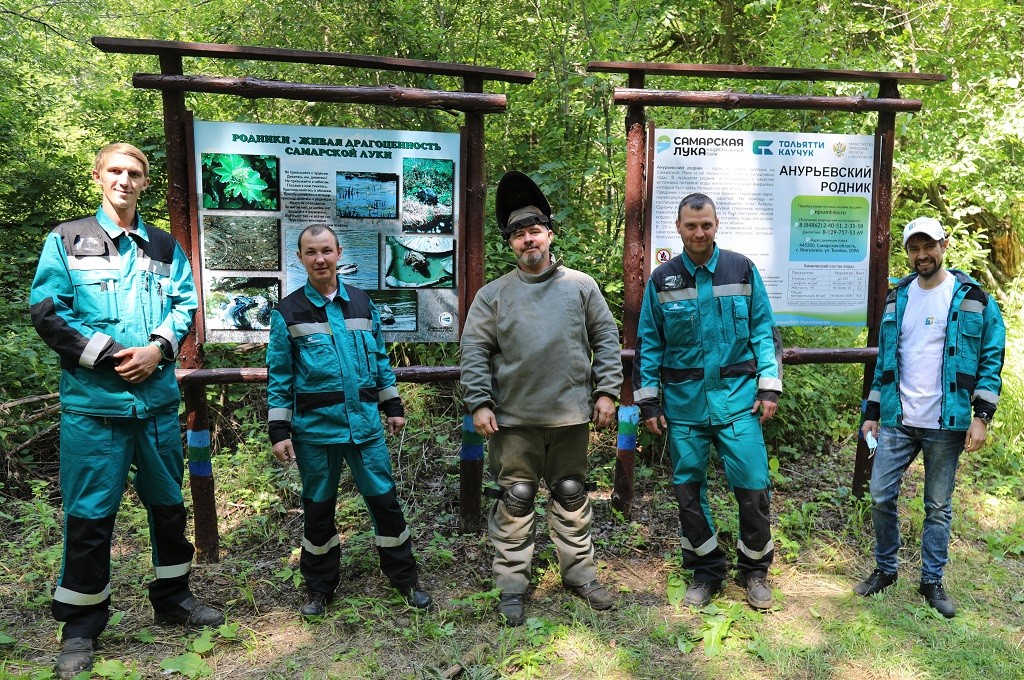 Живи, родник, на радость людям