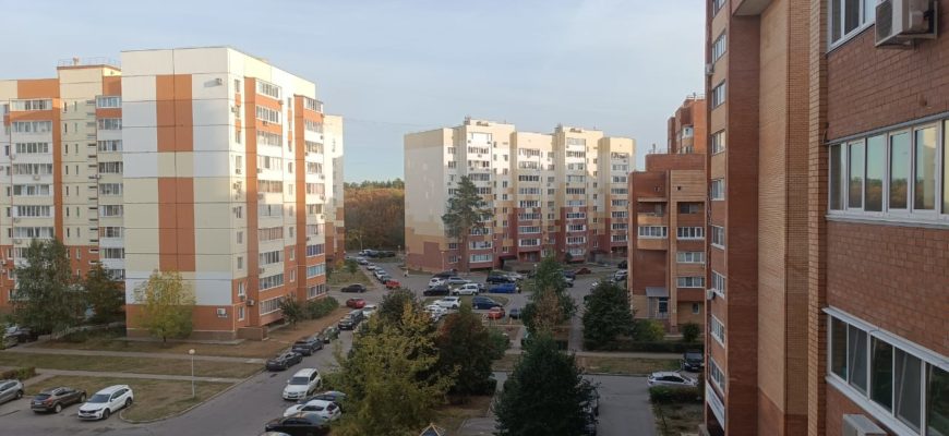 В Тольятти жители 17 и 17а квартала остались без света
