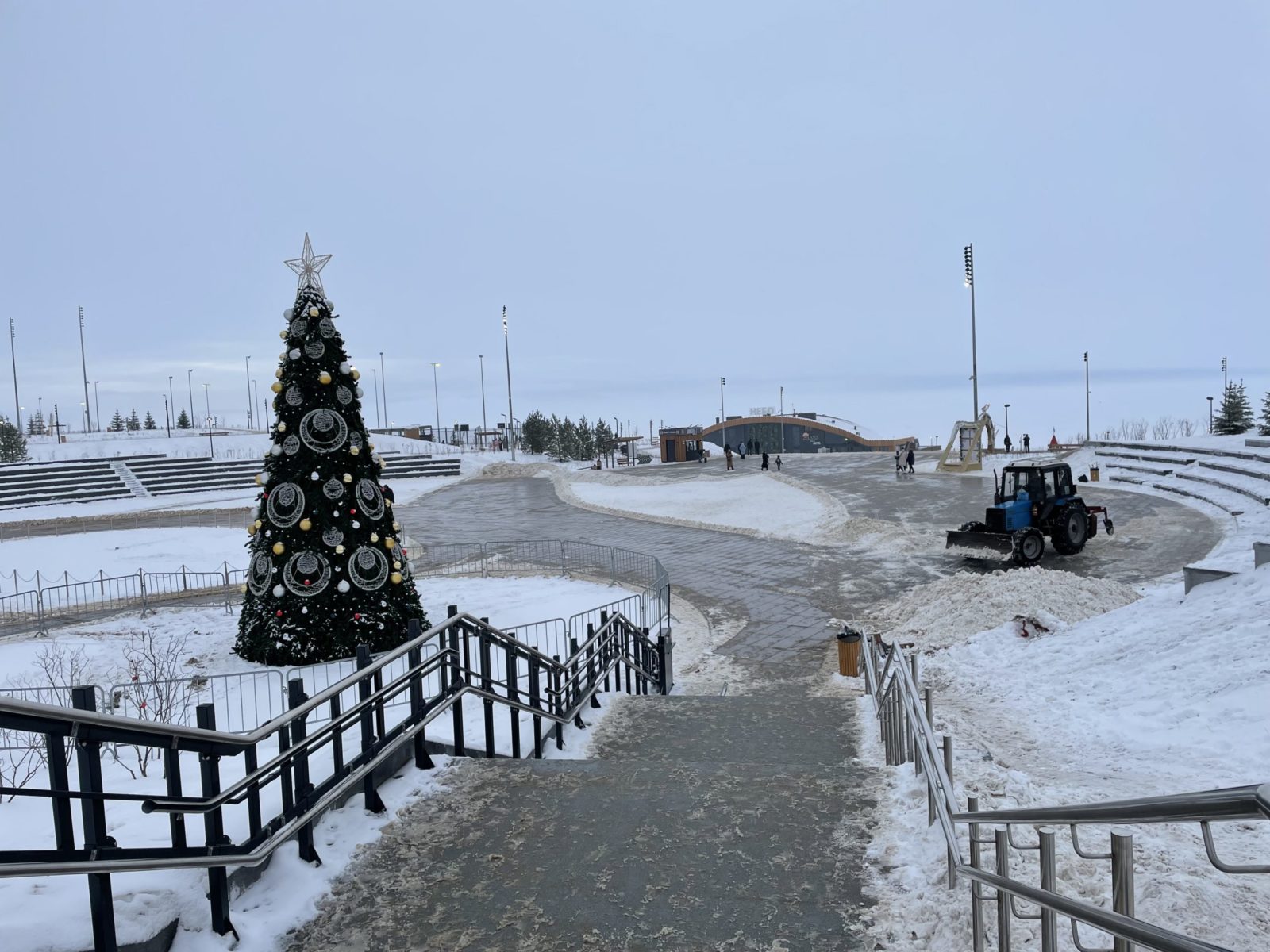 В Тольятти потратят 8,4 млн рублей на украшение города к Новому году -  Газета Площадь Свободы