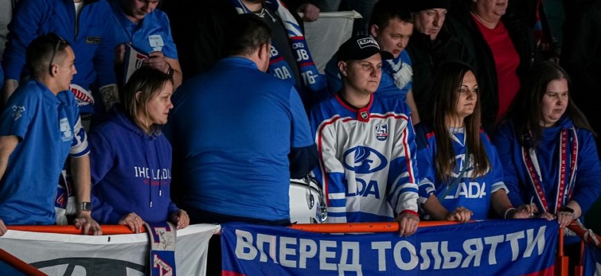 Выездная серия ХК «Лада» дается непросто Выездная серия ХК «Лада» дается непросто