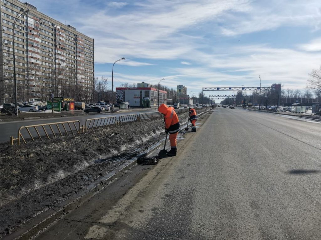 В Тольятти идет аварийный ремонт дорог
