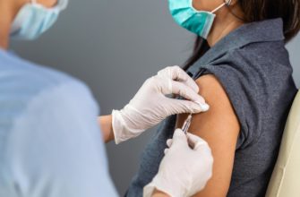 Медики считают, что перечень обязательных прививок следует расширять