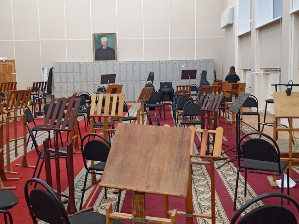 Тольяттинская филармония провела экскурсию в честь 44-летия