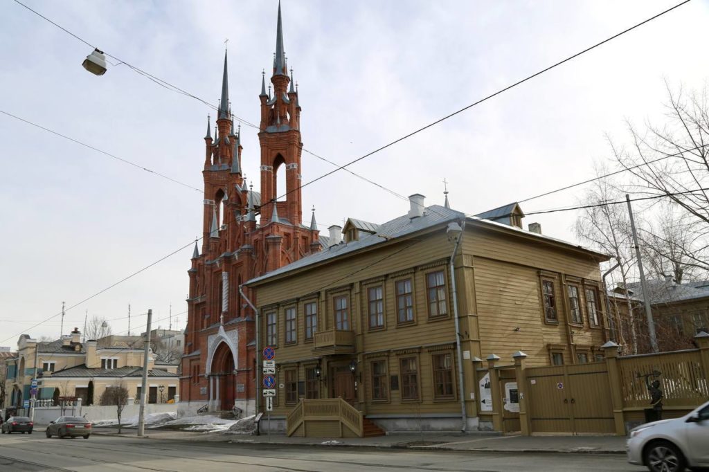 В Самаре ко Дню города планируют установить памятник Алексею Толстому
