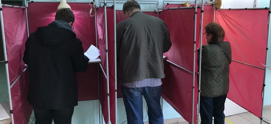 Самообнуление: как кандидаты от оппозиции снижают конкуренцию на выборах 