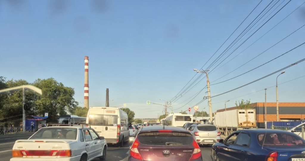 На трассе М-5 «Урал» в районе Жигулевской ГЭС ограничат движение большегрузов