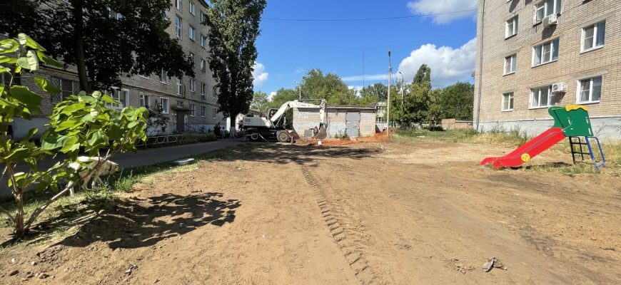 По следам «Т Плюс»: жители двух домов по улице Ярославской ждут восстановления детской площадки после ремонта сетей По следам «Т Плюс»: жители двух домов по улице Ярославской ждут восстановления детской площадки после ремонта сетей