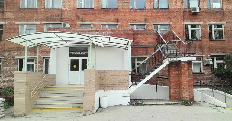 Директор тольяттинского пансионата для ветеранов приговорена к лишению свободы за хищение свыше 2, 2 млн рублей
