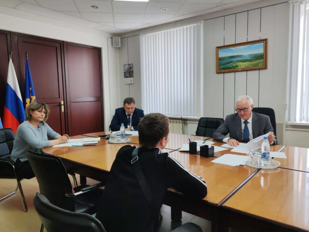 Власти Тольятти помогли участнику СВО решить жилищный вопрос