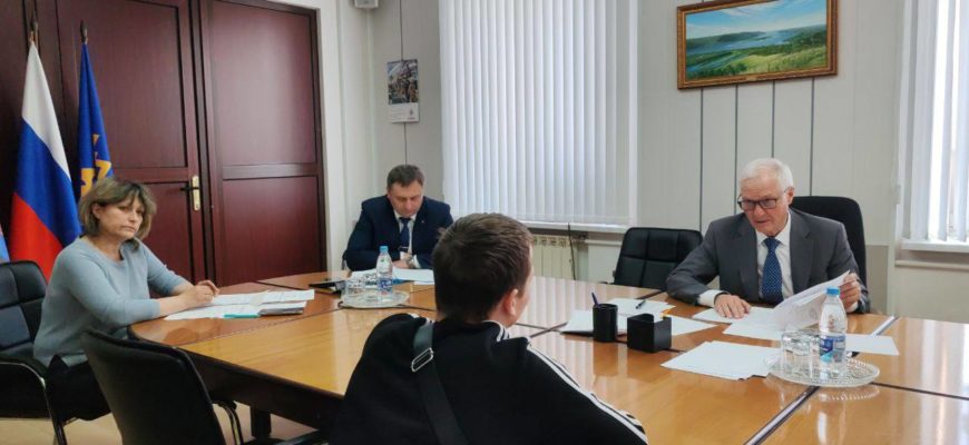 Власти Тольятти помогли участнику СВО решить жилищный вопрос