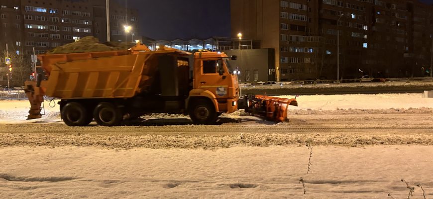 Тольятти готовится к зиме: более 130 единиц техники выйдут на борьбу со снегом