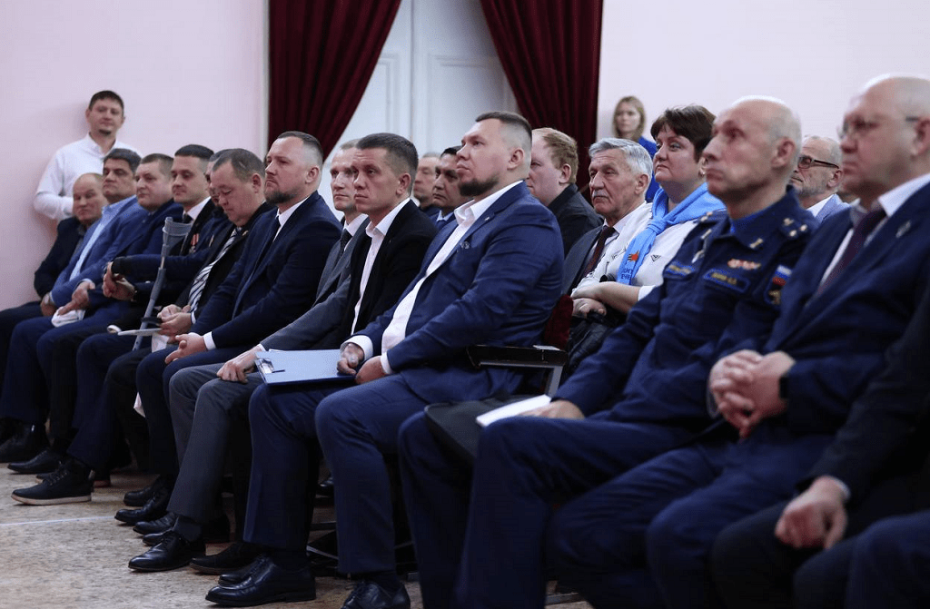 Чиновникам Самарской области назначили кураторов
