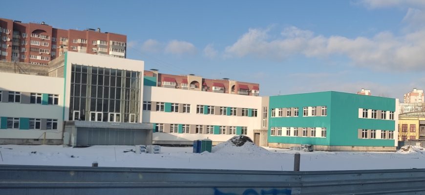 В Тольятти строительство школы в 18-м квартале приостановлено на неопределенный срок