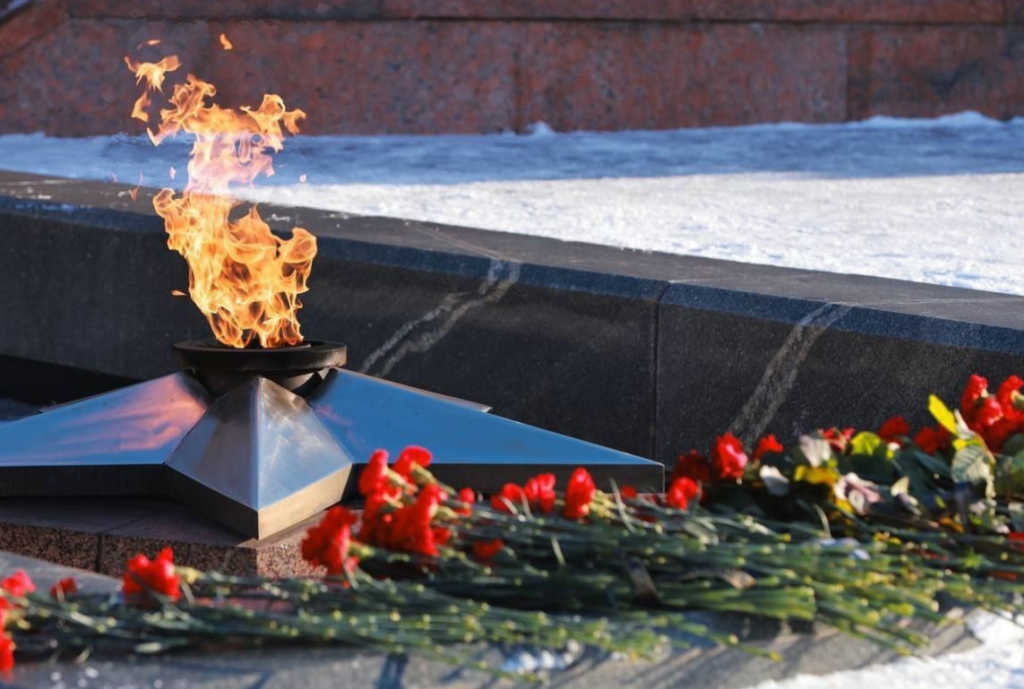В Самарской области почтили память погибших в Макеевке