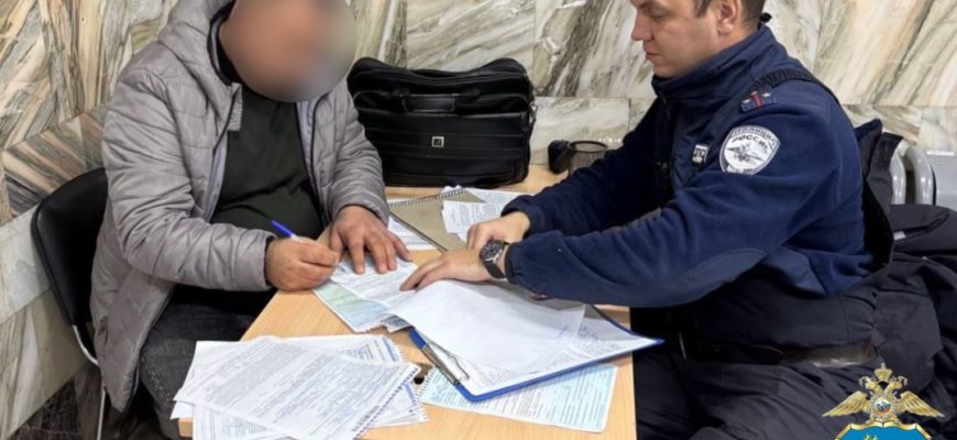 В Тольятти сотрудники ГИБДД привлекли к ответственности злостного неплательщика штрафов В Тольятти сотрудники ГИБДД привлекли к ответственности злостного неплательщика штрафов