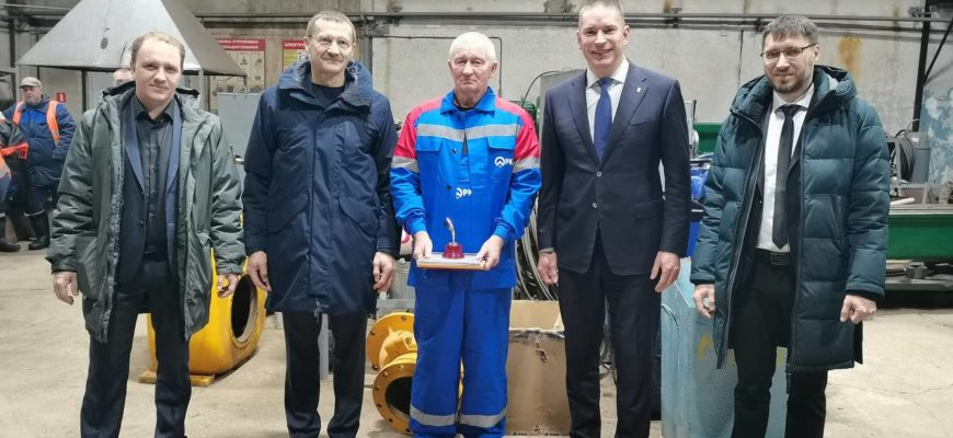 Тольяттинец спас утопающего из ледяной воды Тольяттинец спас утопающего из ледяной воды