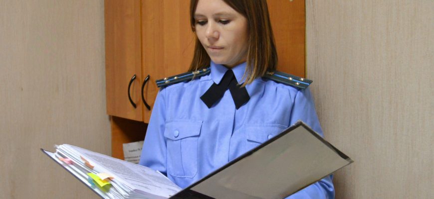 В Тольятти грабитель выплатил компенсацию В Тольятти грабитель выплатил компенсацию
