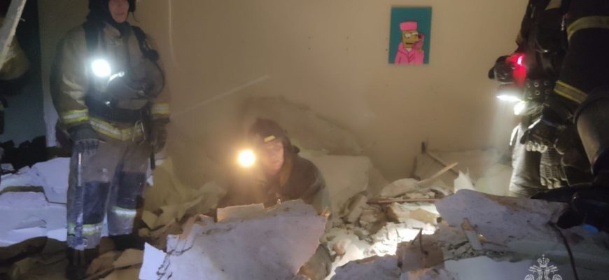 В Тольятти на улице Победы произошел хлопок газовоздушной смеси, эвакуированы 80 человек В Тольятти на улице Победы произошел хлопок газовоздушной смеси, эвакуированы 80 человек