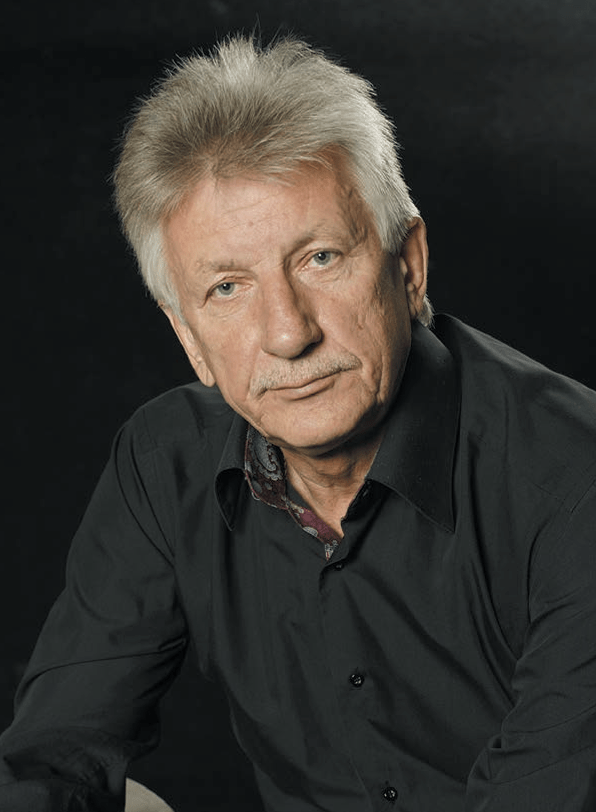 Сезон начнется с «Женитьбы»: Владимир Коренной поделился планами МДТ на ближайший год