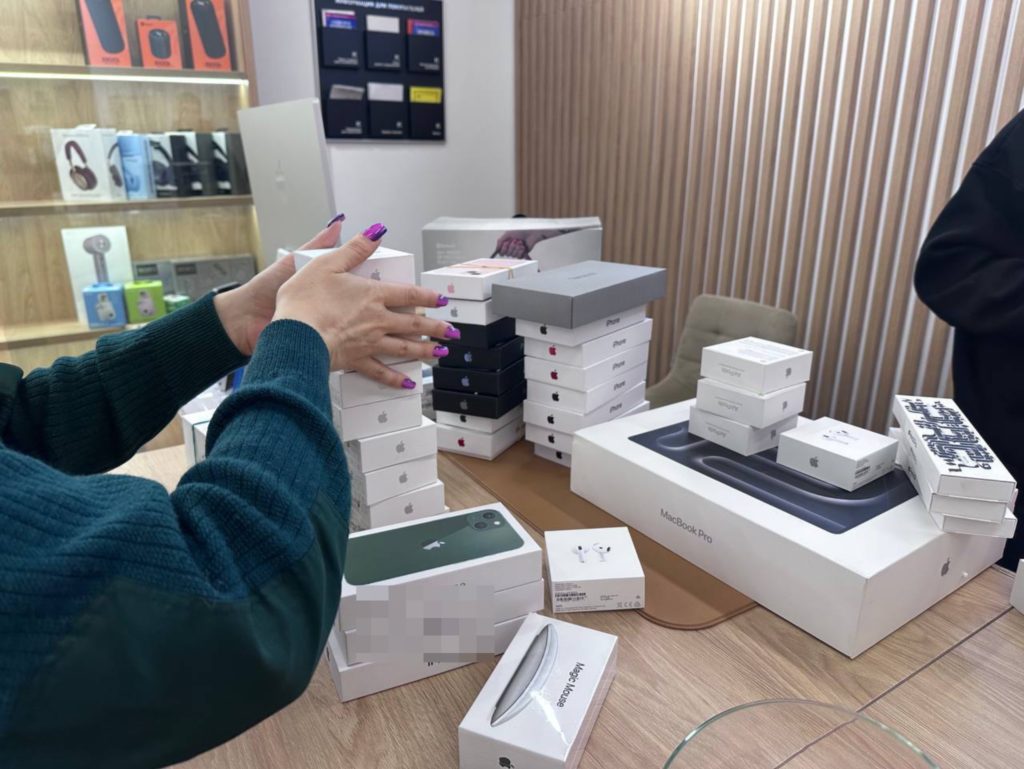 Самарские таможенники выявили 27 точек продаж незаконно ввезенных товаров