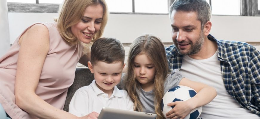 Семейный налоговый возврат: как работающие родители смогут вернуть часть уплаченного подоходного налога с нового года
