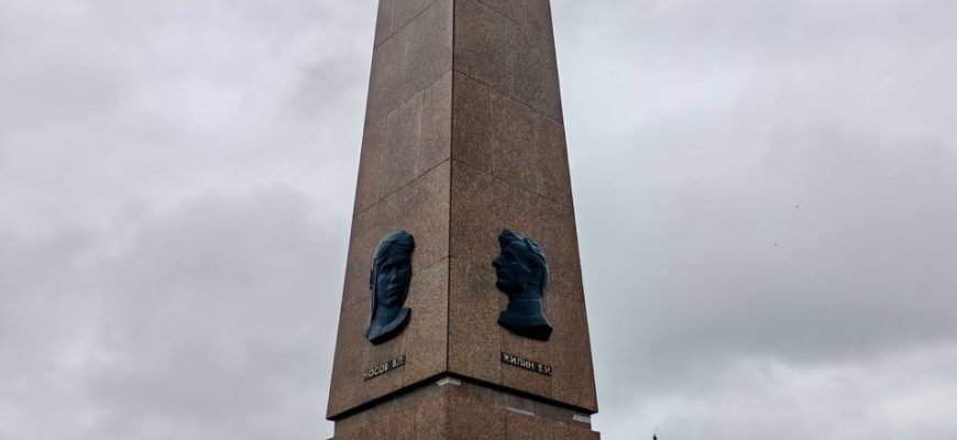 В Тольятти завершен ремонт обелиска Славы на площади Свободы В Тольятти завершен ремонт обелиска Славы на площади Свободы