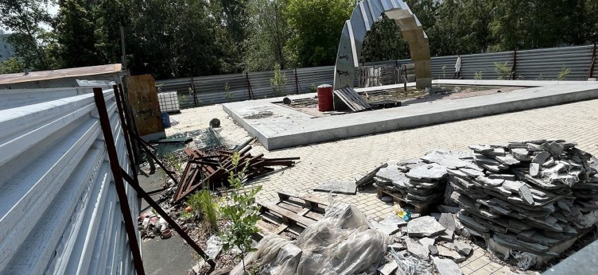 Власти Тольятти прокомментировали демонтаж фонтана на «Поле чудес»