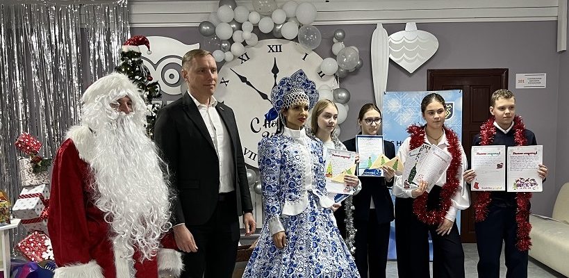 Дети Тольятти приняли участие в акции «Елочная игрушка солдату»
