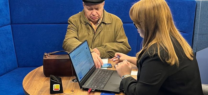 ВТБ открыл в Тольятти современный офис после реконструкции ВТБ открыл в Тольятти современный офис после реконструкции