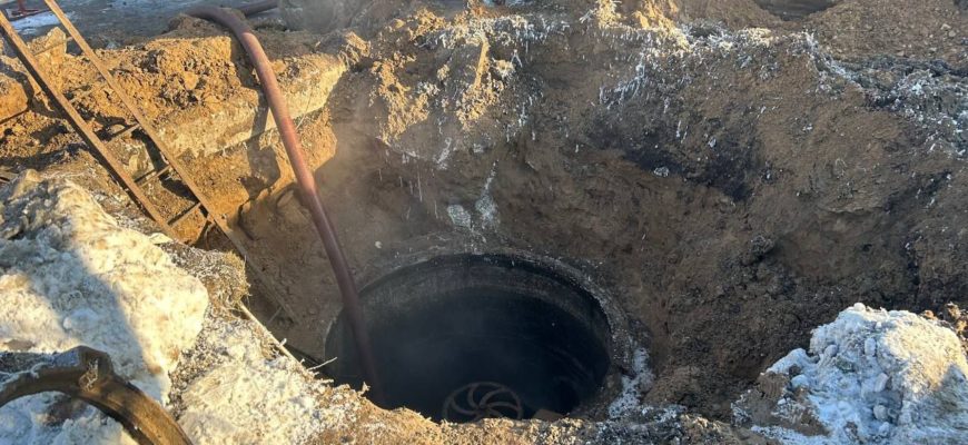 В Тольятти продолжаются аварийные работы на водоводе по улице Громовой