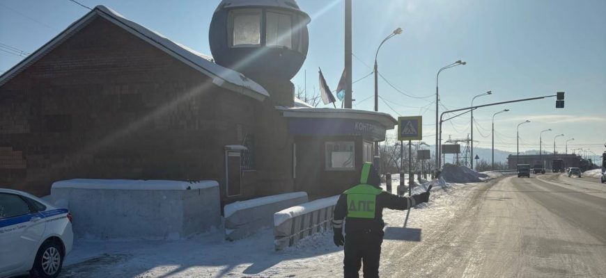 От штрафа до уголовного дела: иностранец в Тольятти попытался дать взятку инспектору ДПС