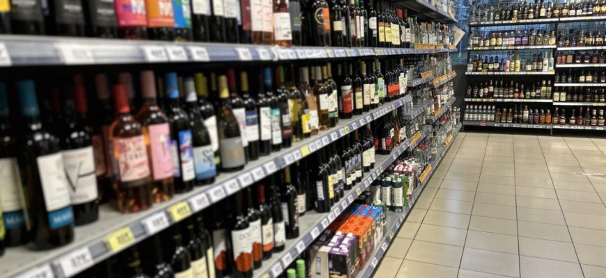 В Тольятти запретят продажу алкоголя 26 мая и 27 июня