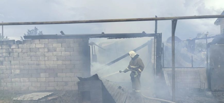 26 мая в селе Подстепки под Тольятти загорелся частный дом