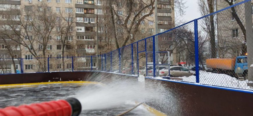 В Тольятти начался ремонт 9 хоккейных кортов