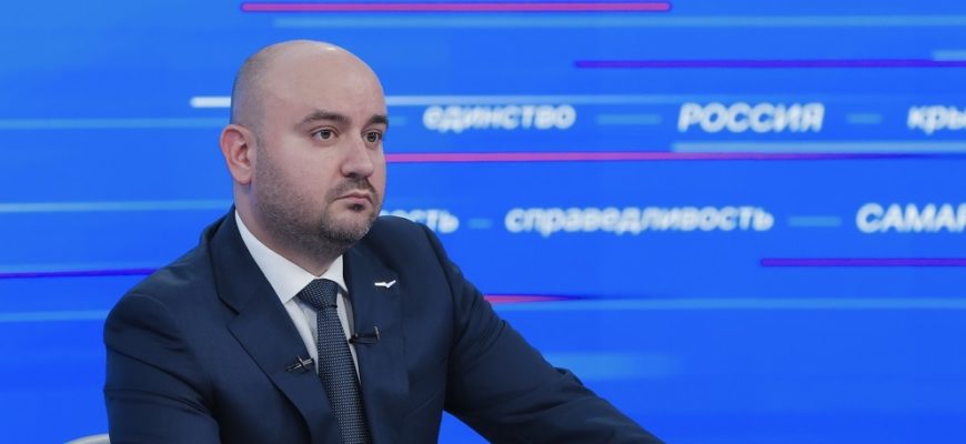 Губернатор Вячеслав Федорищев в прямом эфире ответил на вопросы жителей области