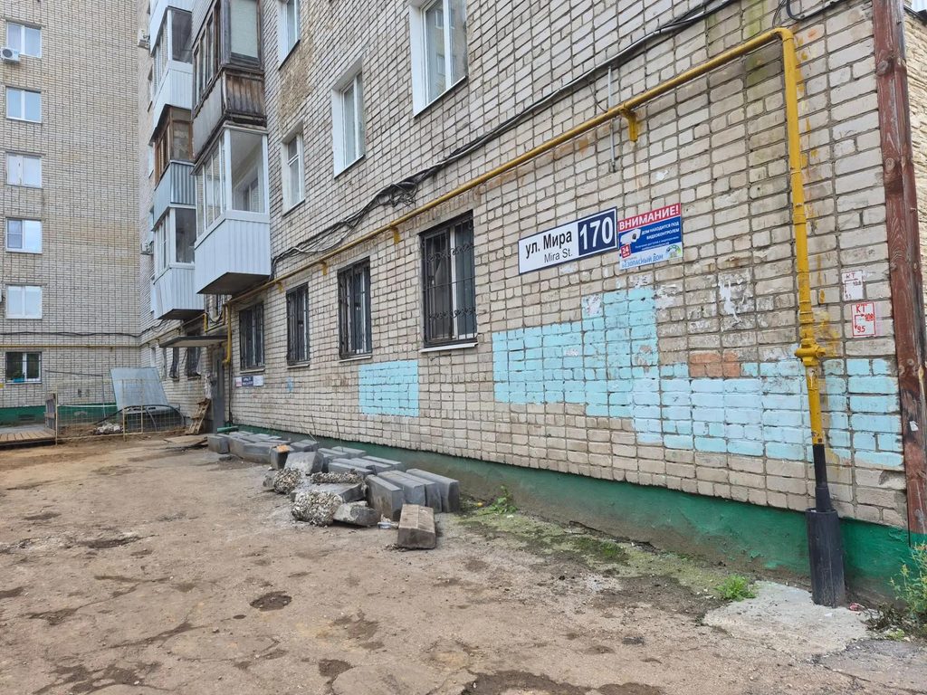 В Тольятти двор на улице Мира, 170, обновят к концу октября