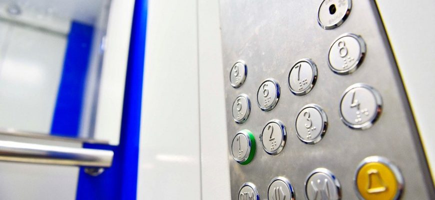 Прокуратура Тольятти оштрафовала УК на 150 тыс. рублей за опасный лифт