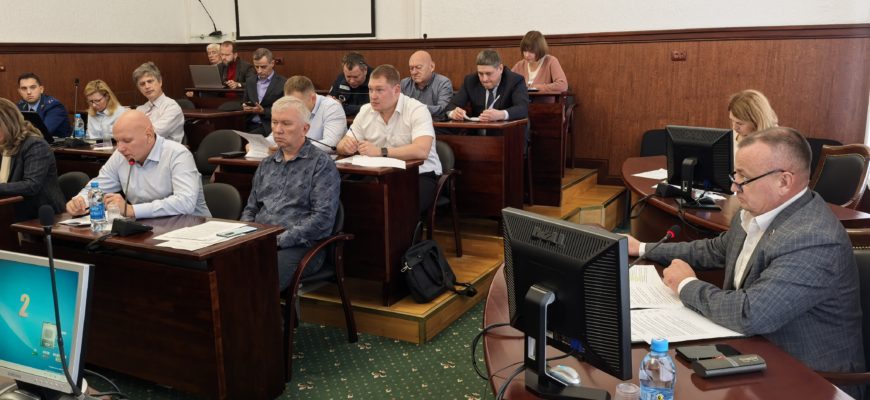 Дело техники: в Думе г. о. Тольятти обсудили зимнее содержание магистралей, дворов и общественных территорий